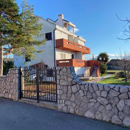 Family Apartments Tomy Punat Dış mekan fotoğraf