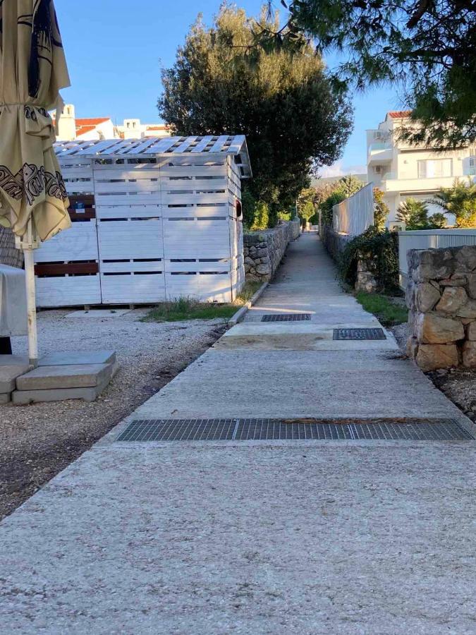 Family Apartments Tomy Punat Dış mekan fotoğraf