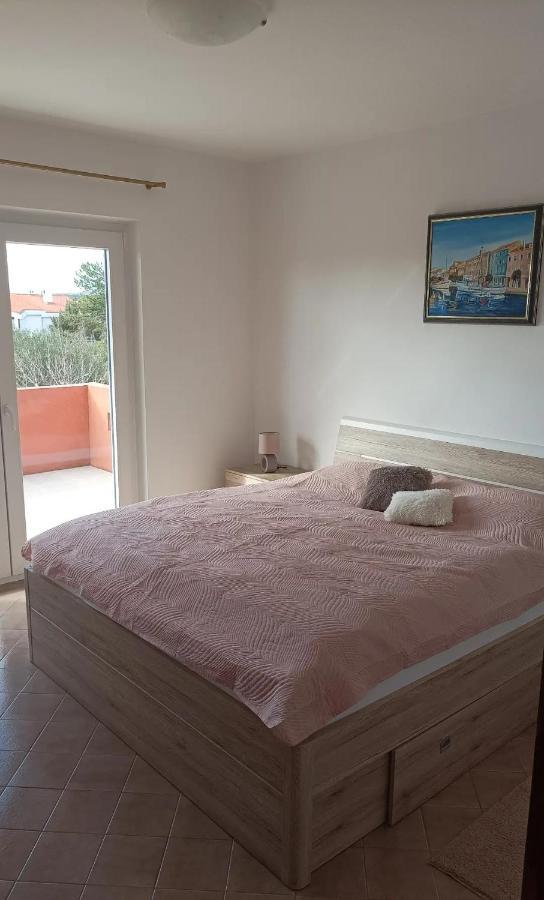 Family Apartments Tomy Punat Dış mekan fotoğraf