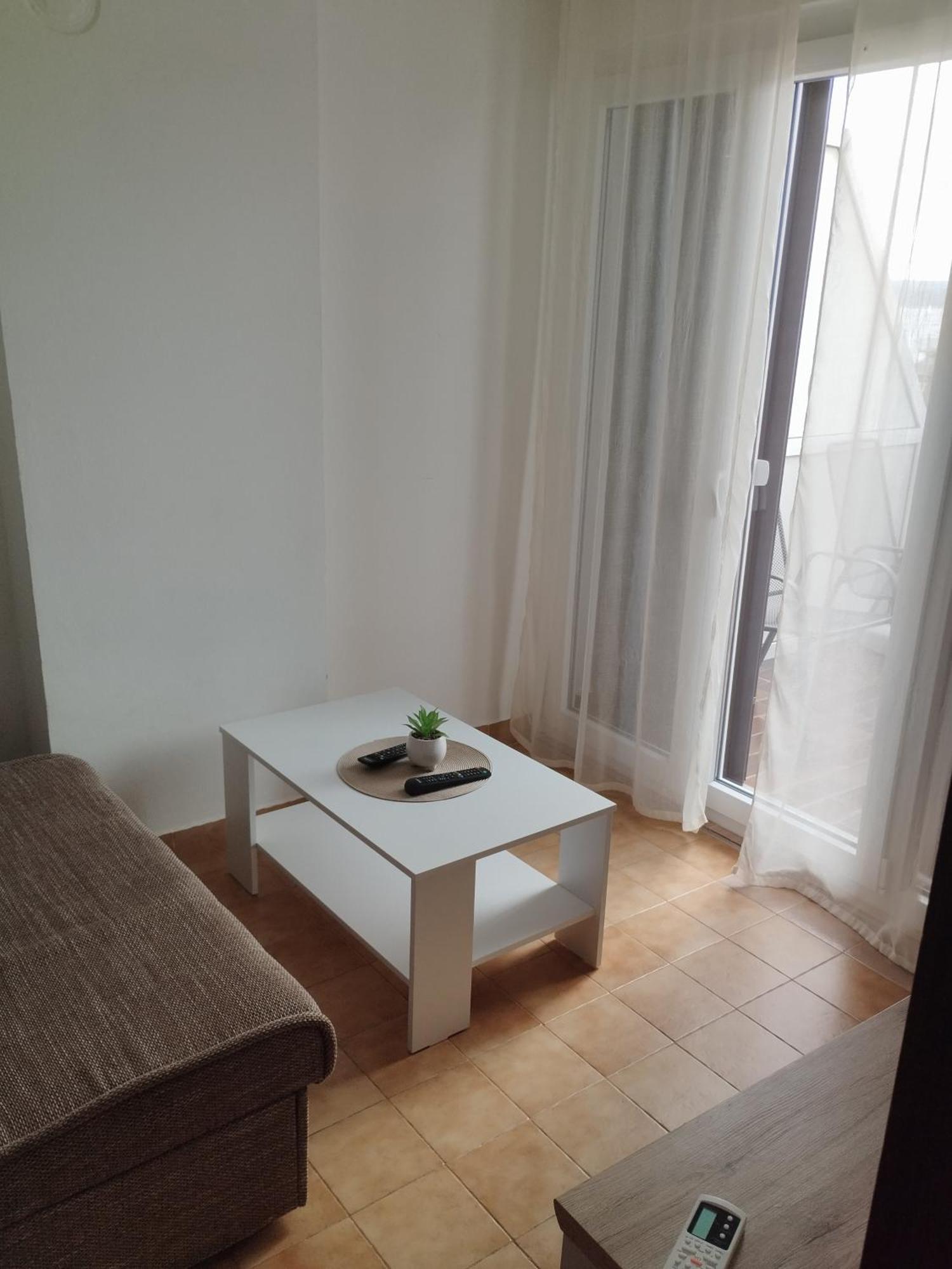 Family Apartments Tomy Punat Dış mekan fotoğraf